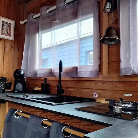 ספינת מלון La Toue Charme *